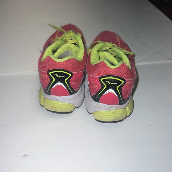SAUCONY pink and green running shoes 8 - Picture 4 of 5